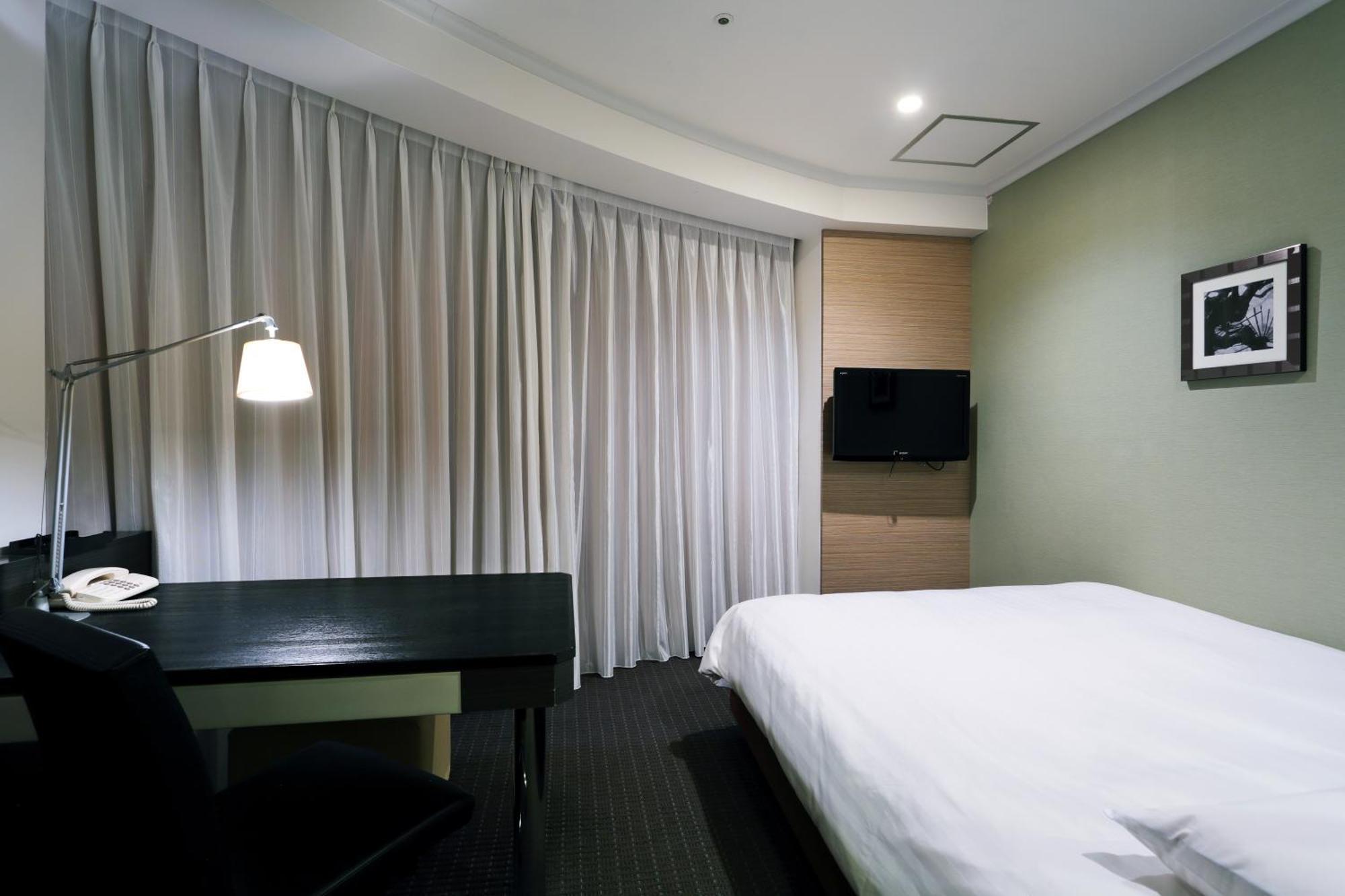 Palace Hotel Omiya Saitama Exterior photo
